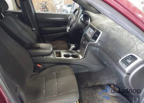 2018 Jeep Grand Cherokee Laredo E 4X4 z USA, uszkodzony, nr VIN 1C4RJFAGXJC470104